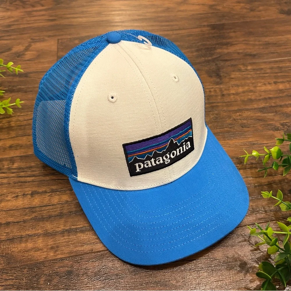 NWT PATAGONIA P-6 Logo Trucker Hat Blue White - baseball hat menโs womenโs - Picture 1 of 5